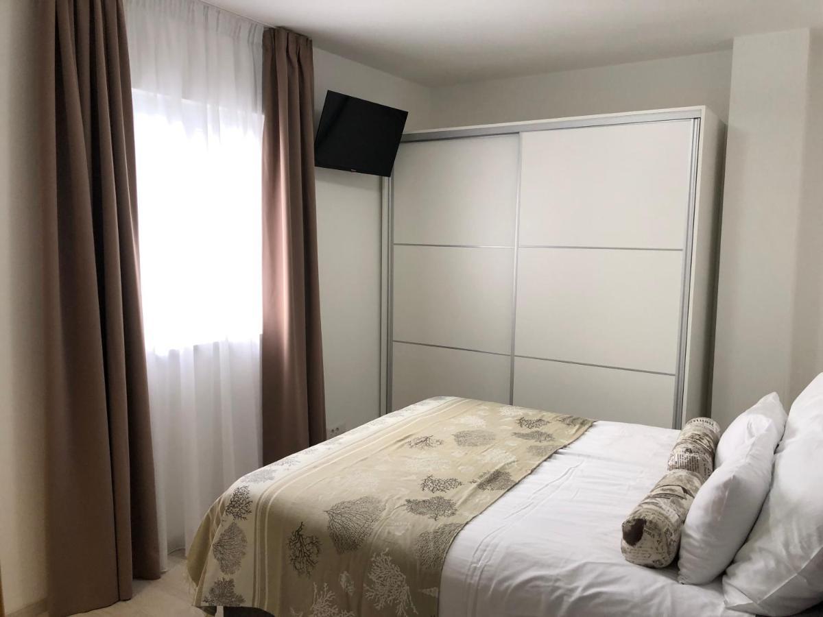 Seafront 2-bedroom Nika - *