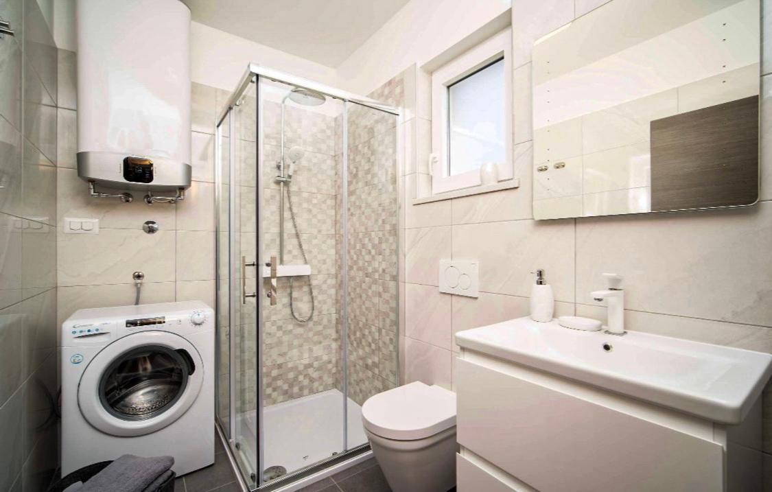 Seafront 2-bedroom Nika - * Rabac