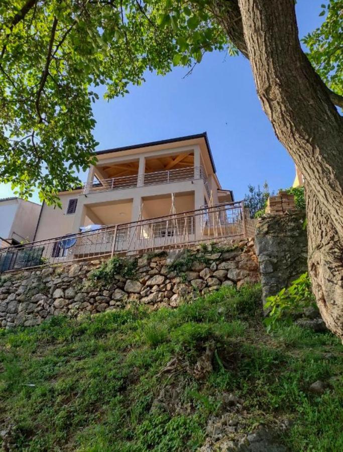 Seafront 2-bedroom Nika - *